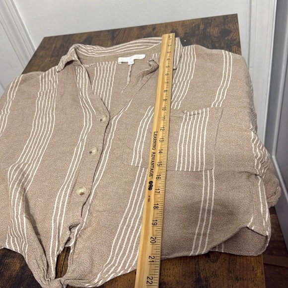 Adyson Parker cream white striped button up cropped shirt - Picture 8 of 9